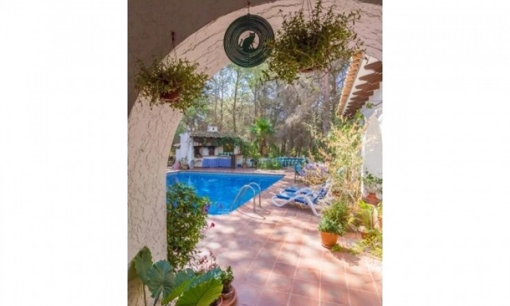 Resale - Villa -
Altea la Vella - Altea