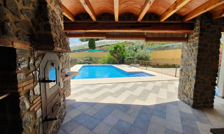 Revente - Villa -
Callosa De Ensarrià