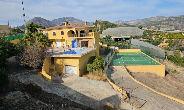 Revente - Villa -
Callosa De Ensarrià