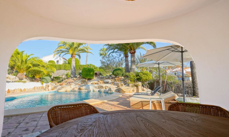 Resale - Villa -
Jávea - La Lluca