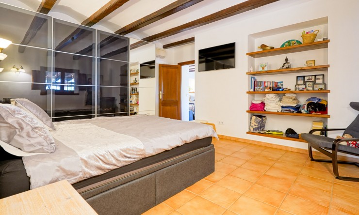 Resale - Villa -
Jávea - La Lluca