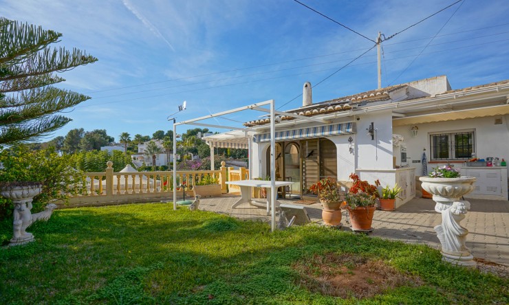 Resale - Villa -
Benissa - La Fustera