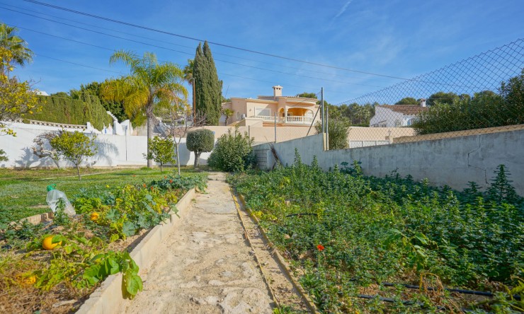 Resale - Villa -
Benissa - La Fustera