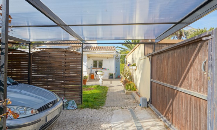 Resale - Villa -
Benissa - La Fustera