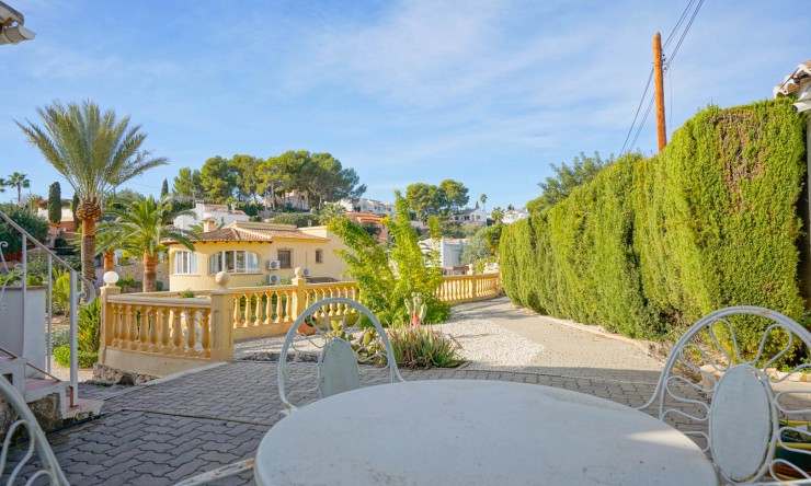 Resale - Villa -
Benissa - La Fustera