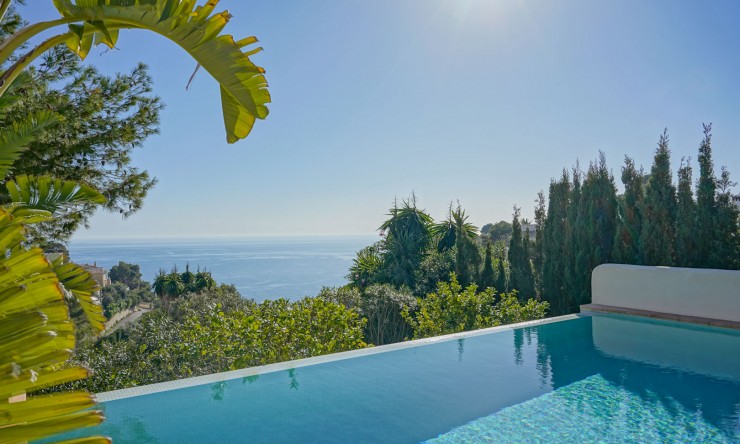 Resale - Villa -
Jávea - La Granadella