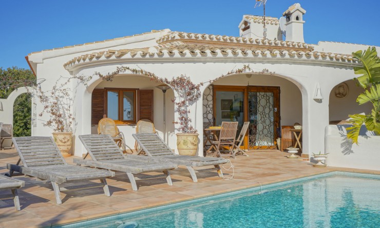 Resale - Villa -
Jávea - La Granadella