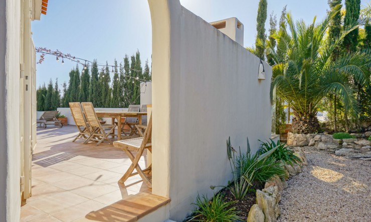 Resale - Villa -
Jávea - La Granadella