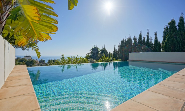 Resale - Villa -
Jávea - La Granadella