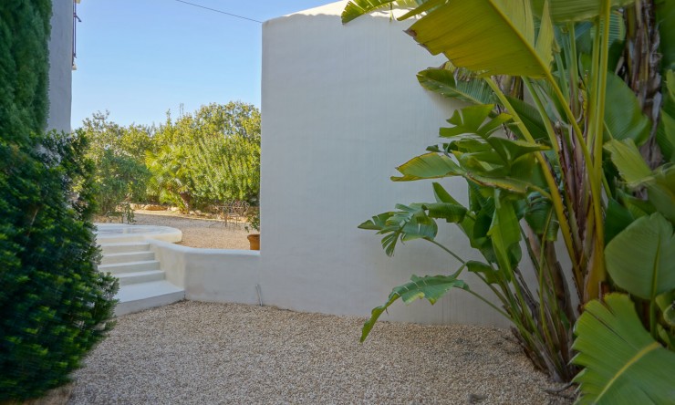 Resale - Villa -
Jávea - La Granadella