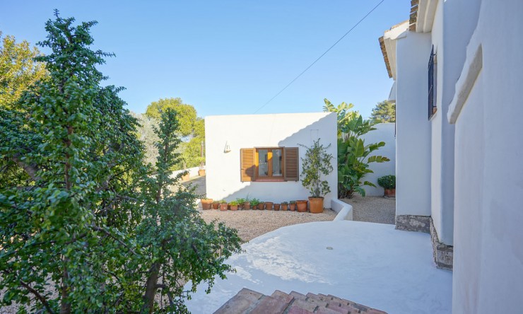 Resale - Villa -
Jávea - La Granadella