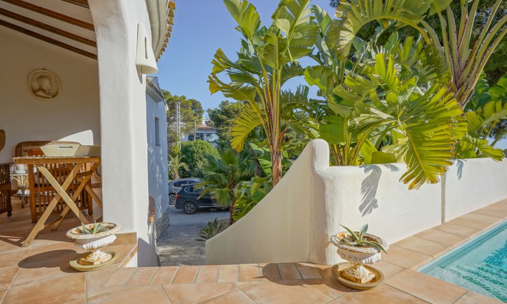 Resale - Villa -
Jávea - La Granadella