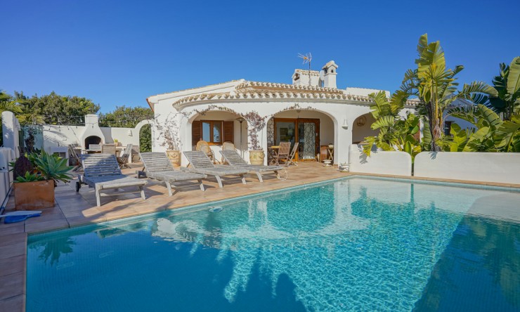 Resale - Villa -
Jávea - La Granadella