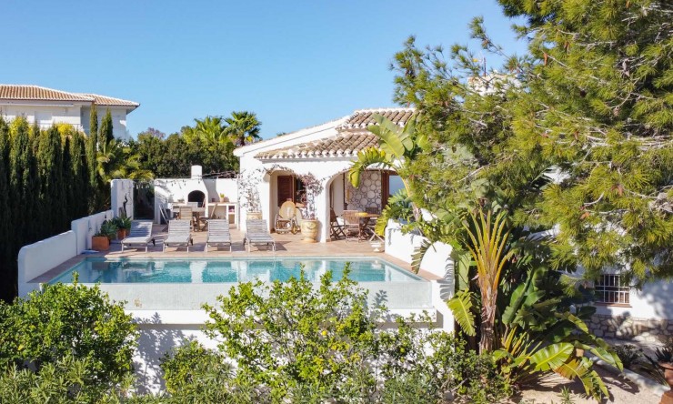 Resale - Villa -
Jávea - La Granadella